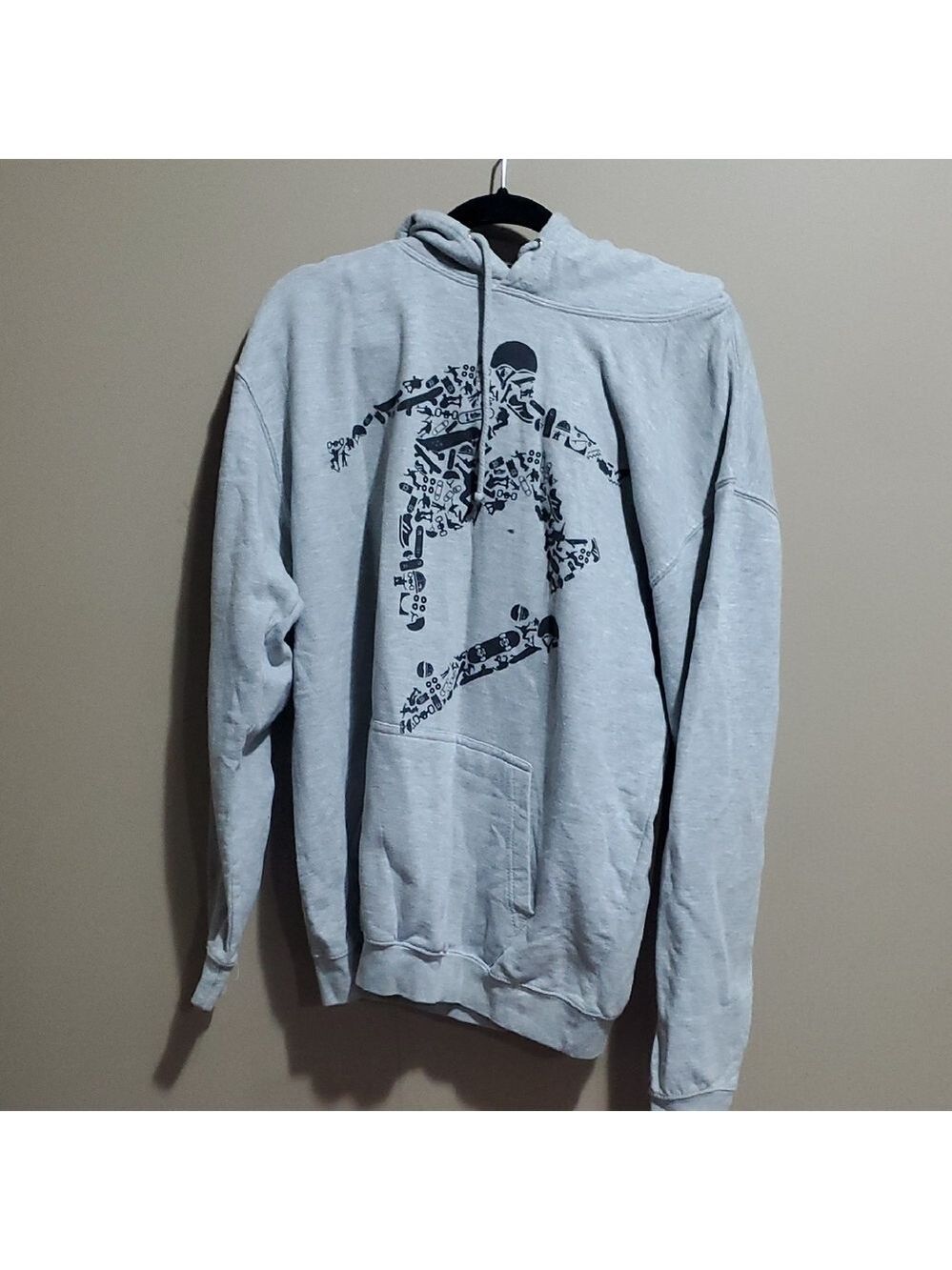 Gray Graphic Hoodie Size Large